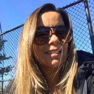 Meet your Posher, Raquel